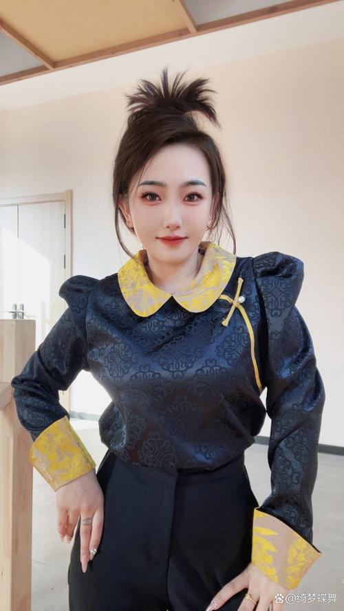 《温柔儿媳的默许》剧情介绍