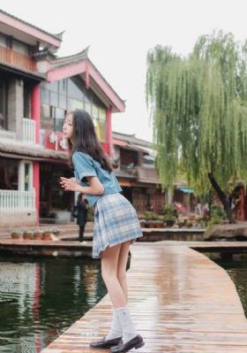 中文乱幕日产无线码中文字母乳